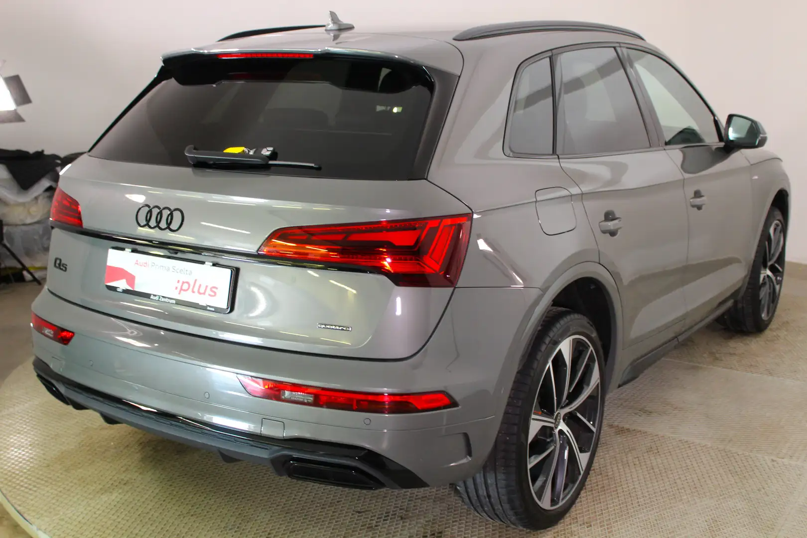 Audi Q5 Q5 40 2.0 tdi mhev S line Plus quattro s-tronic Grigio - 2