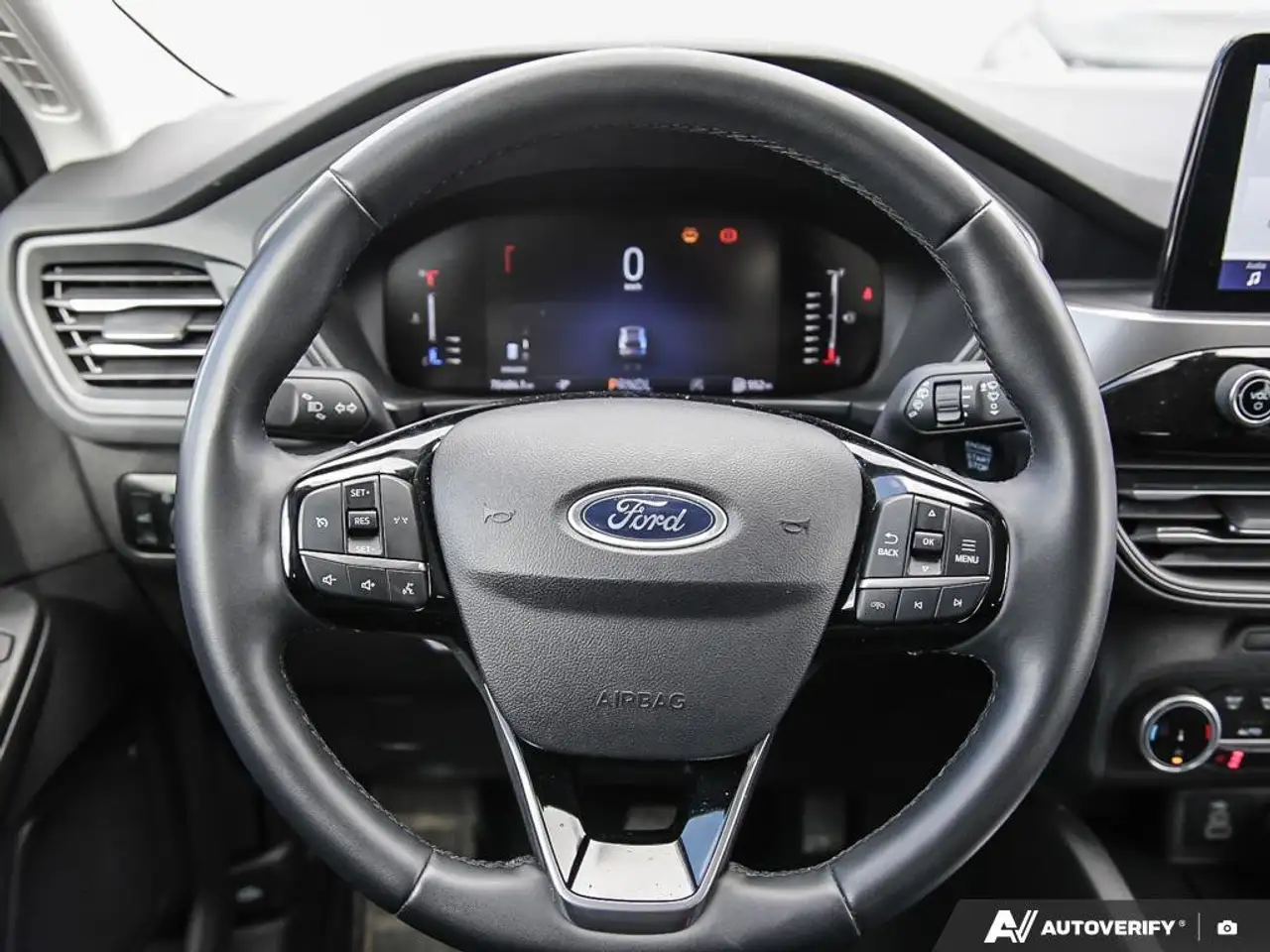 Ford Escape снимка Ford Escape