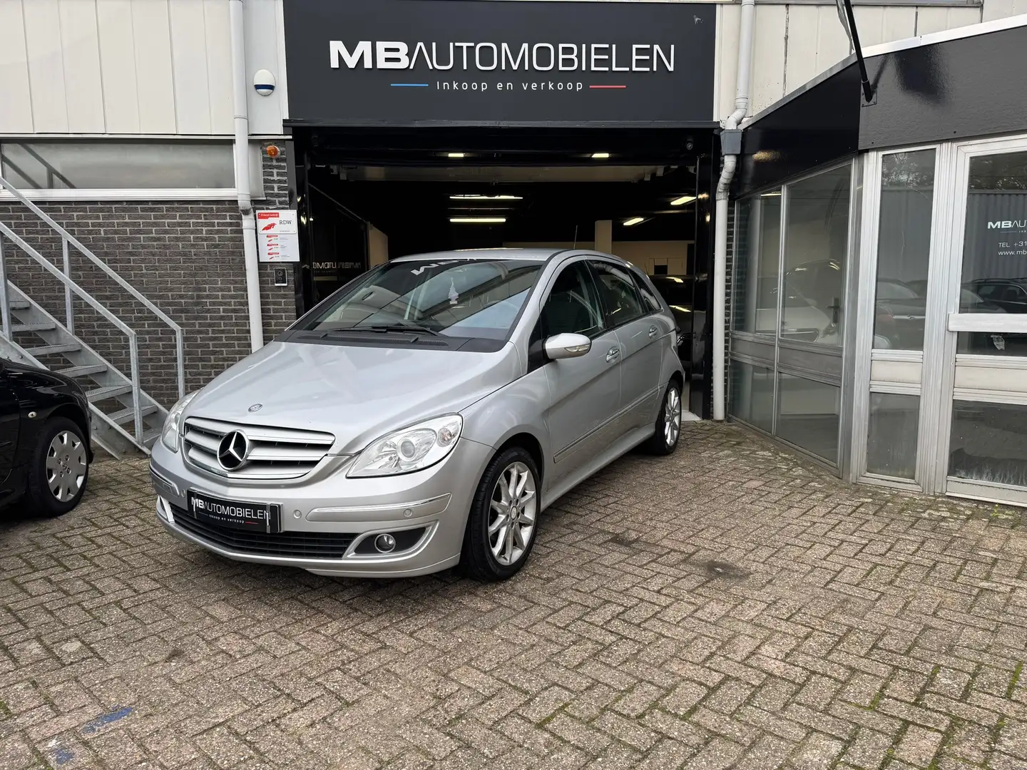 Mercedes-Benz B 170 5 Deurs/APK/Electrische Ramen/Nap/onderhoudshistor Grau - 1