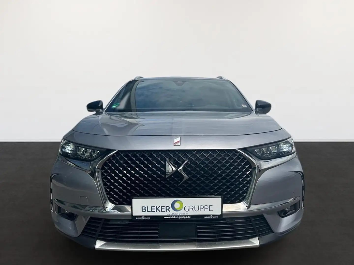 DS Automobiles DS 7 Crossback E-Tense 4x4 300 Be Chic Gri - 2