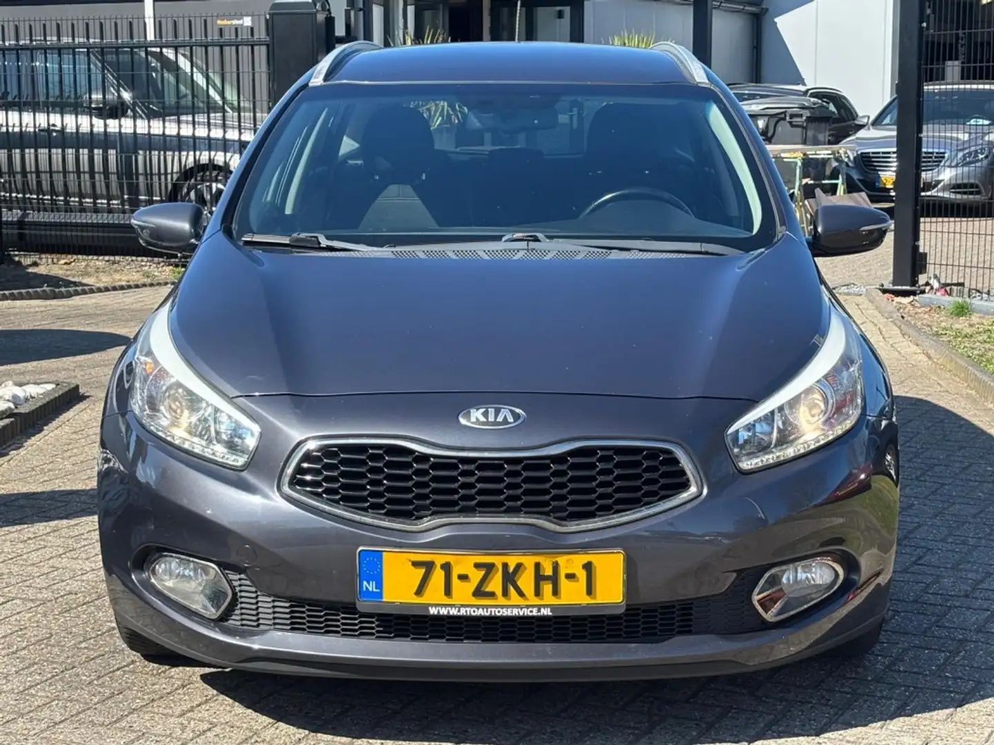 Kia Ceed SW / cee'd SW Sportswagon 1.6 GDI Plus Pack Gri - 2