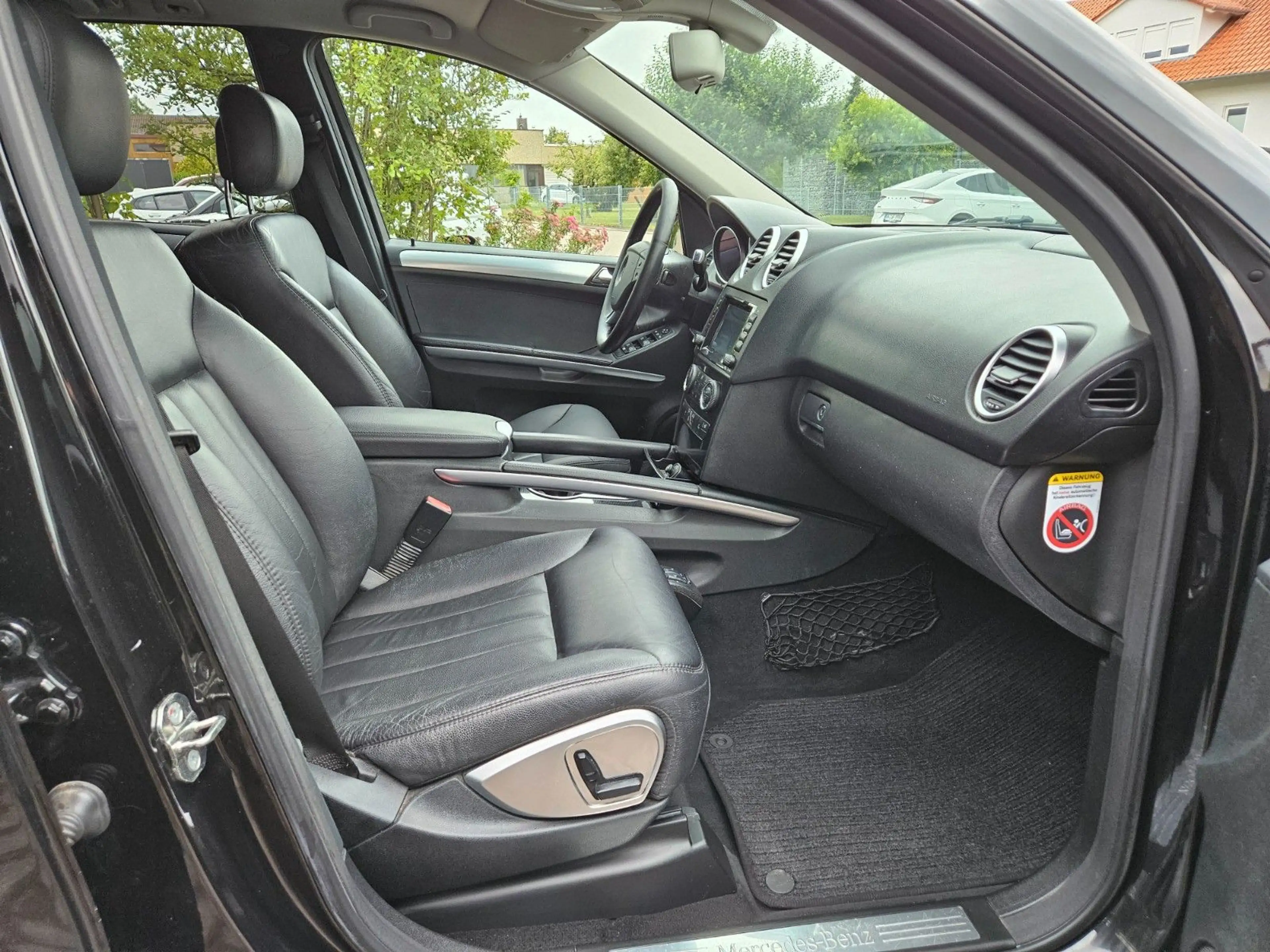 Mercedes-Benz ML 320 CDI — photo 8