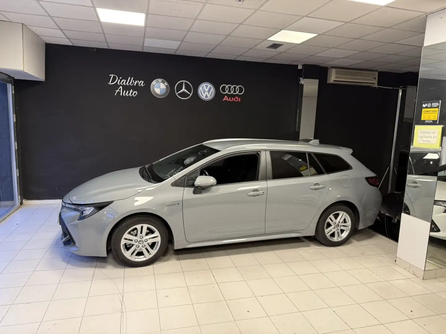 Toyota Corolla Touring Sports 125H Active Tech Grigio - 1