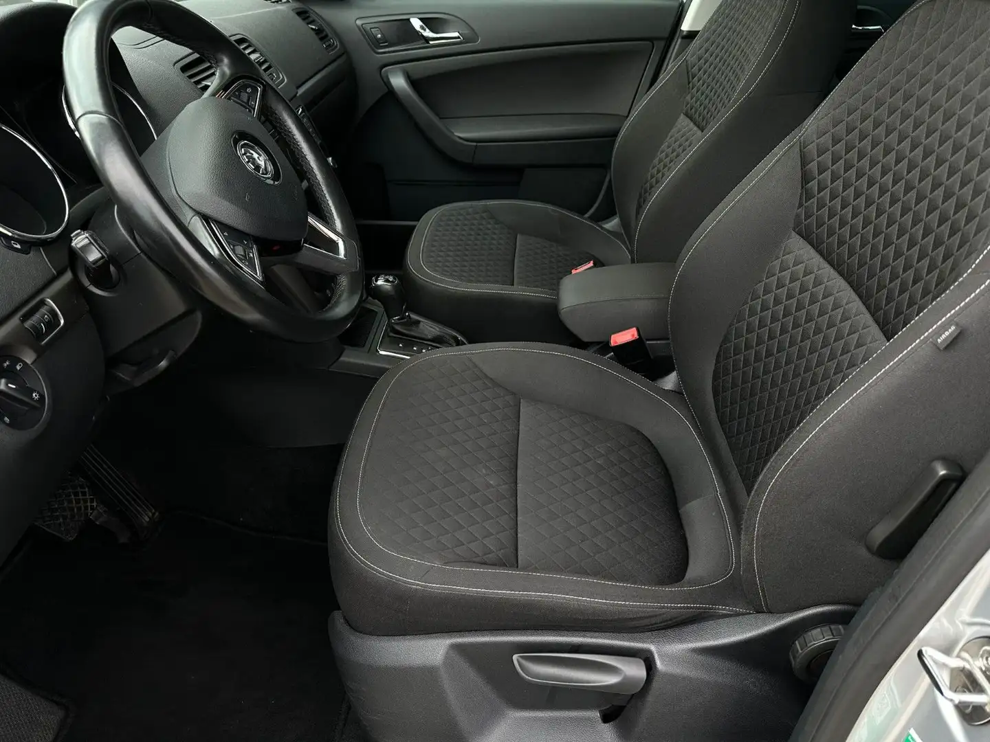 Skoda Yeti 2.0 TDI Drive 4x4 Bi-Xenon Silber - 2