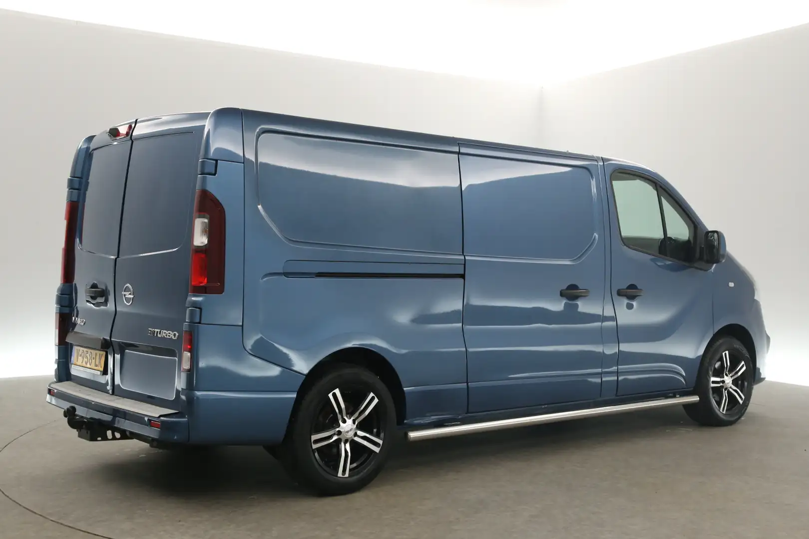 Opel Vivaro 1.6 CDTI L2H1 Airco Camera Cruise Trekhaak Navi PD Blauw - 2