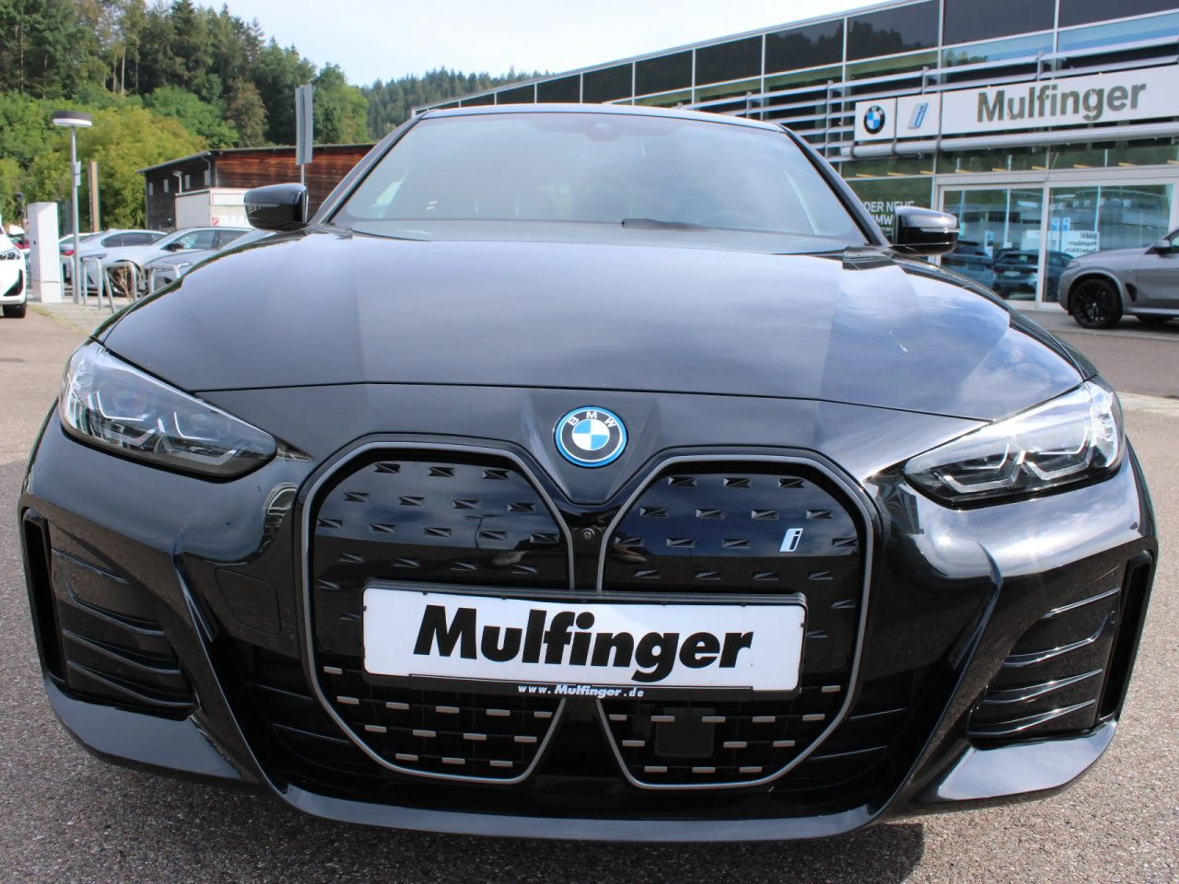 BMW i4 e35 GranCoupe M Sport Navi SurView Har/Ka.19" — photo 3