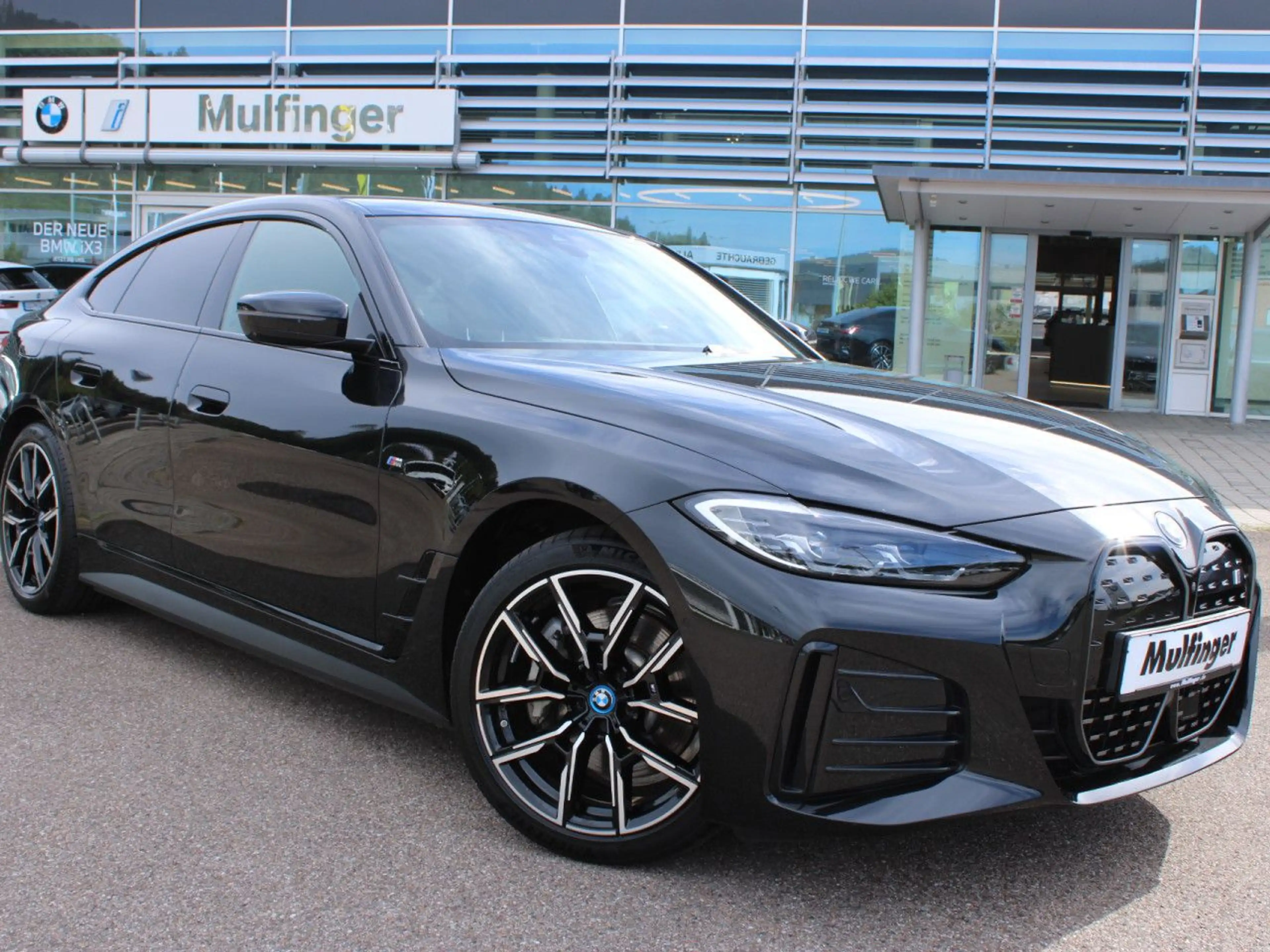 BMW i4 e35 GranCoupe M Sport Navi SurView Har/Ka.19" — photo 2