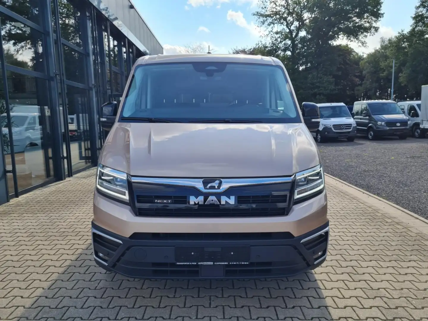 MAN TGE 3.180 TDi Kombi 9 Sitzer LED LM KAMERA Sonderumbau Gold - 2