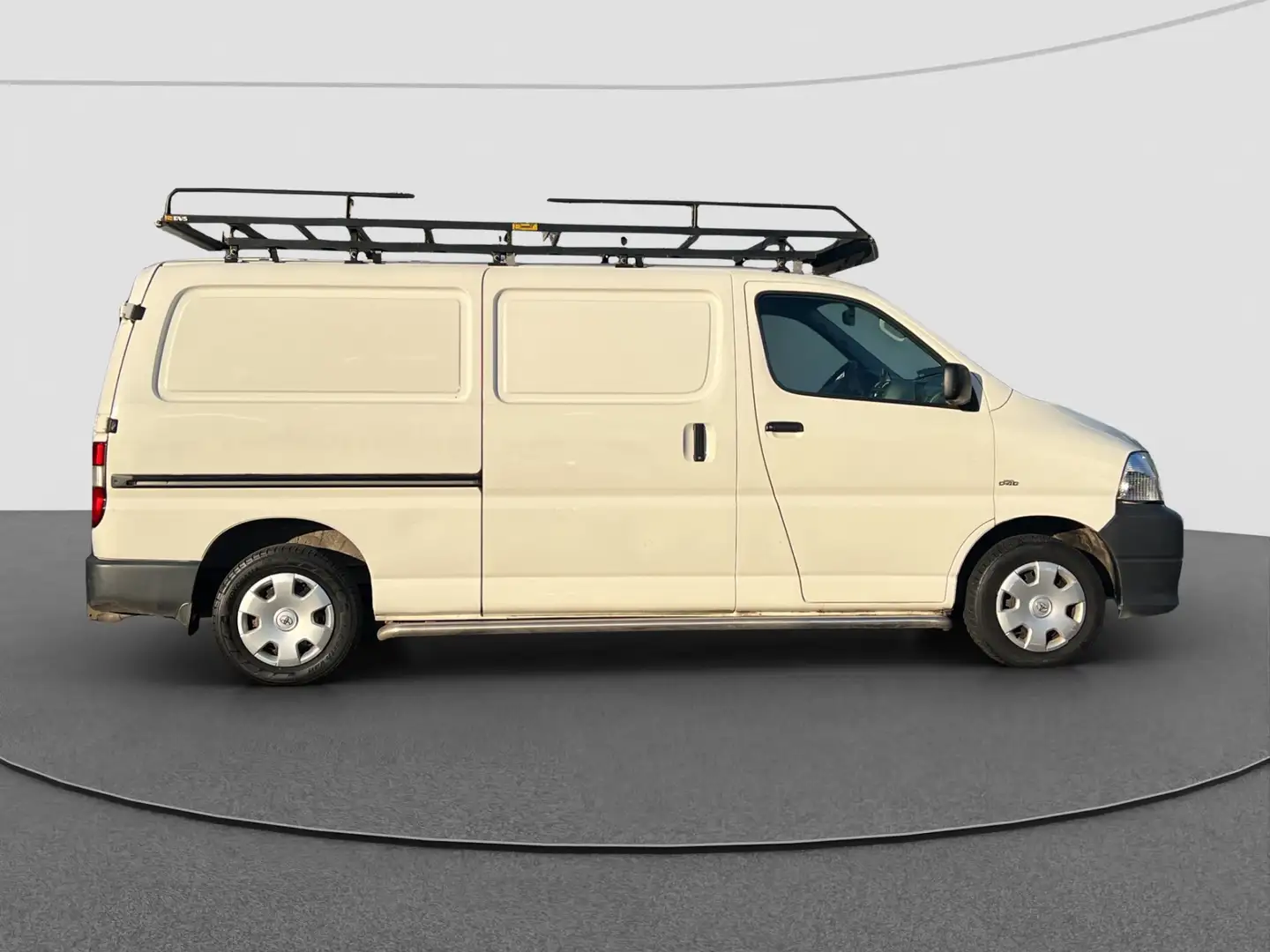 Toyota Hiace 2.5 D-4D LWB Comfort - 2