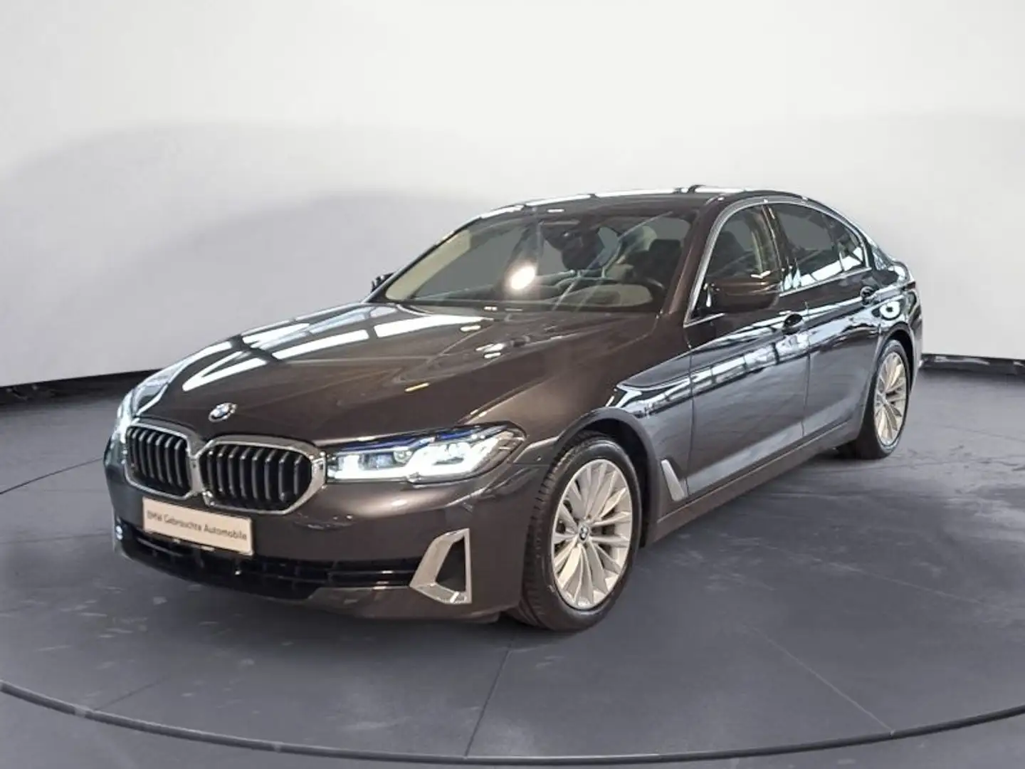 BMW 520 d Luxury Line Innovationspaket Driving Assis Grijs - 2