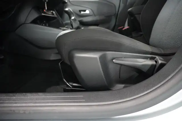 Opel Corsa view 14