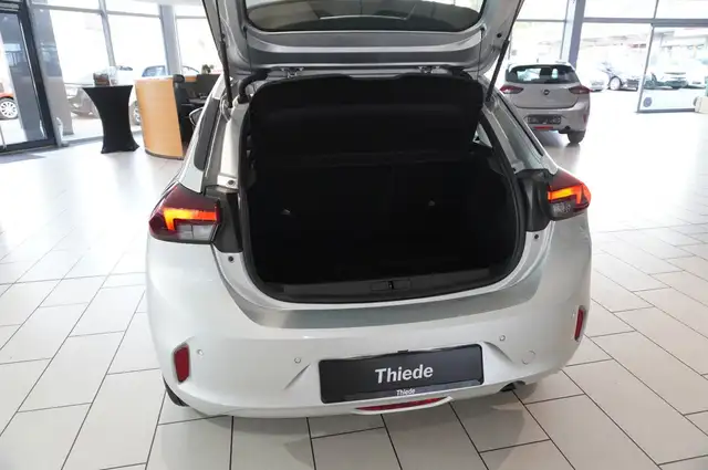 Opel Corsa view 12