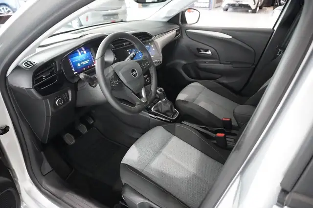 Opel Corsa view 13