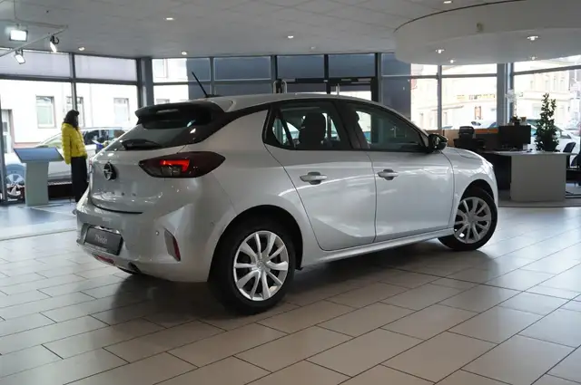 Opel Corsa view 9