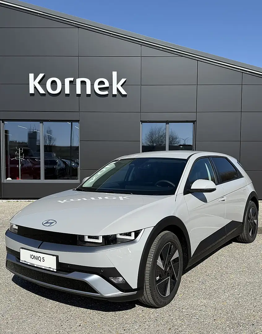 Hyundai IONIQ 5 Ioniq 5 Elektro 84kWh GO Aut. inklusive Wärmepu... Grau - 1