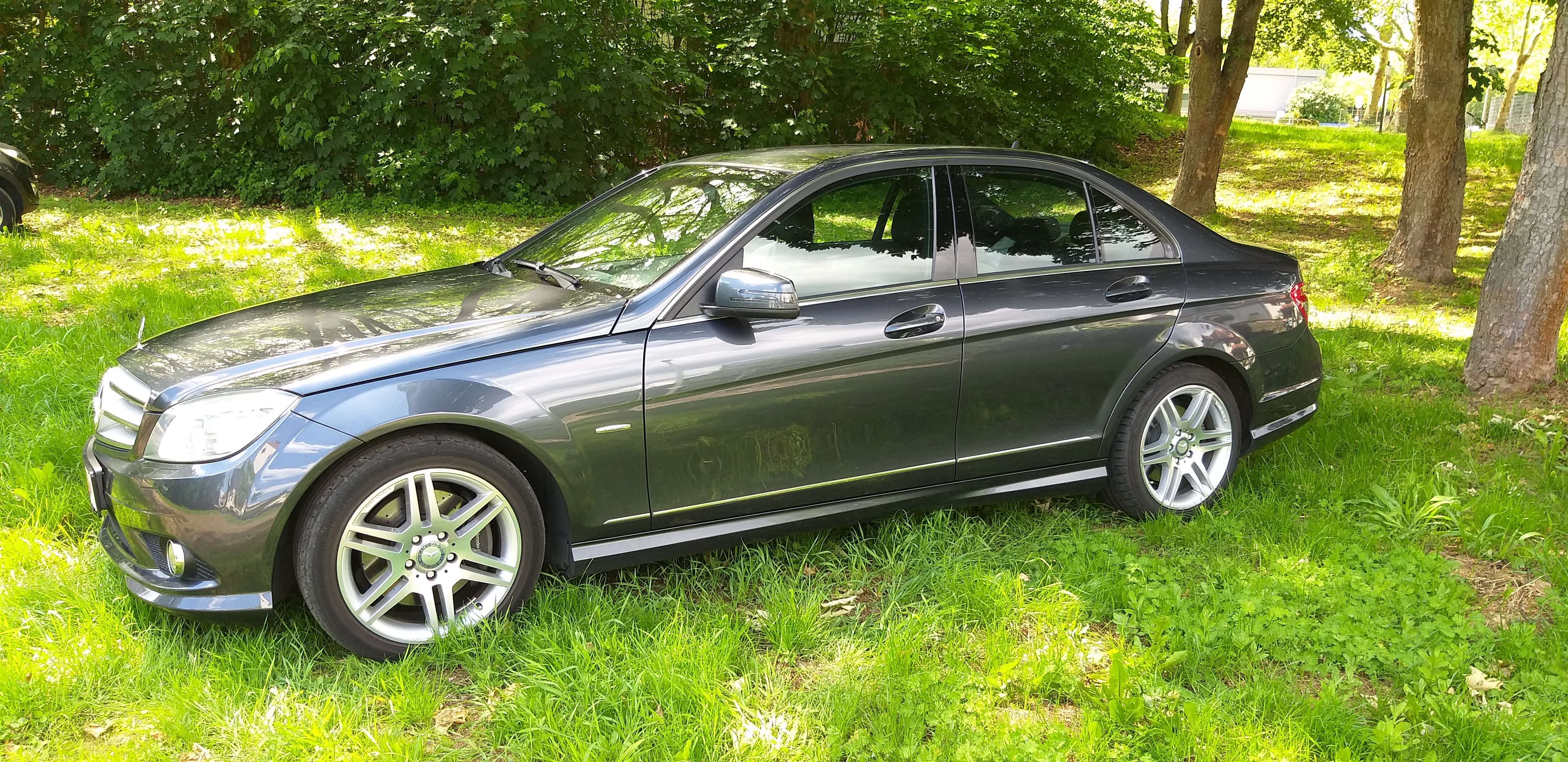 Second hand Mercedes Benz C-Class 