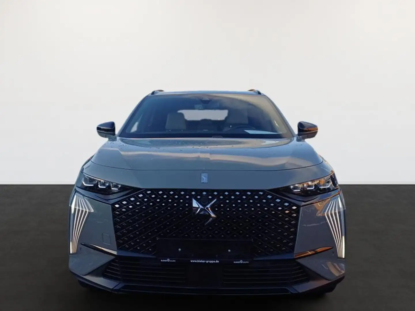 DS Automobiles DS 7 Crossback BlueHDi 130 Esprit de Voyage Grau - 2