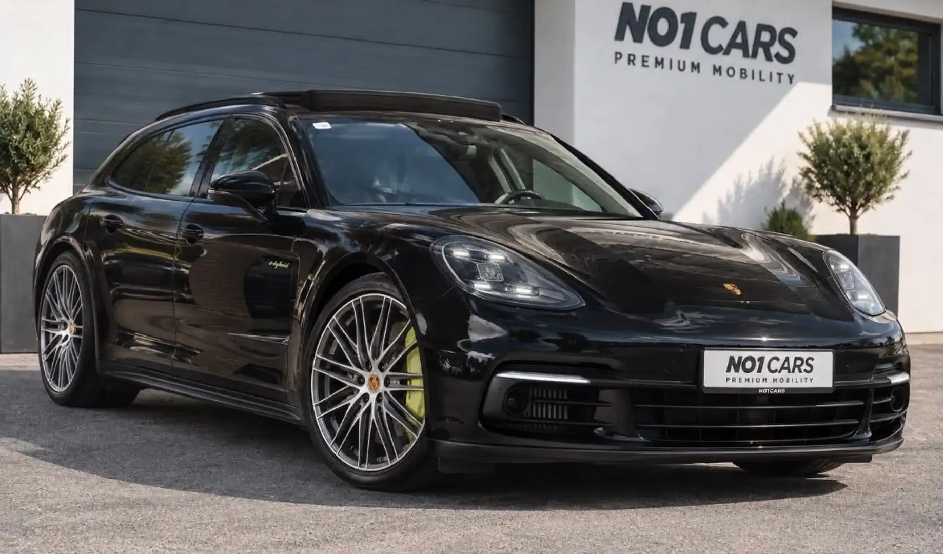Porsche Panamera Sport Turismo 2.9 Hybrid*Sport-AGA*PANO*BOSE*VOLL - 1