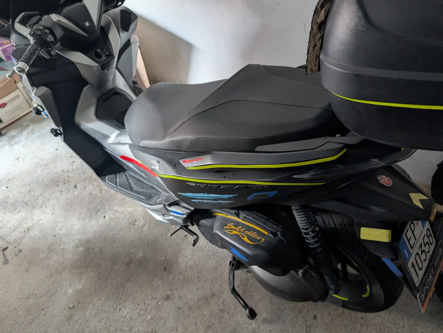 Honda Forza 300 ABS DELUXE Grigio - 2