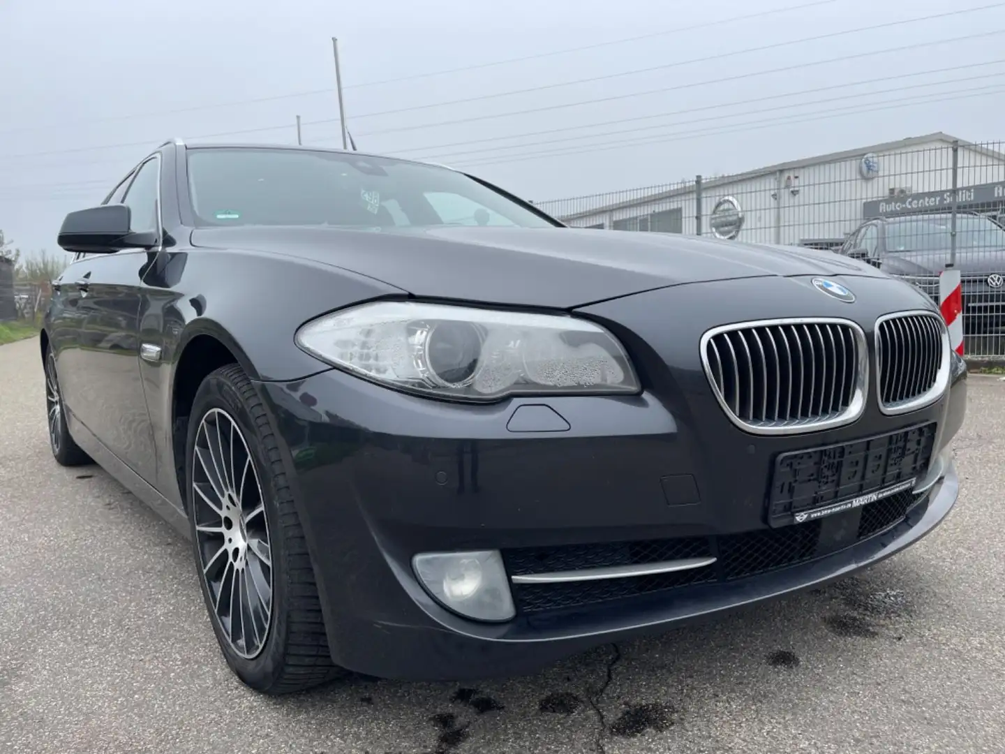 BMW 530 Baureihe 5 Touring 530d xDrive Gris - 2