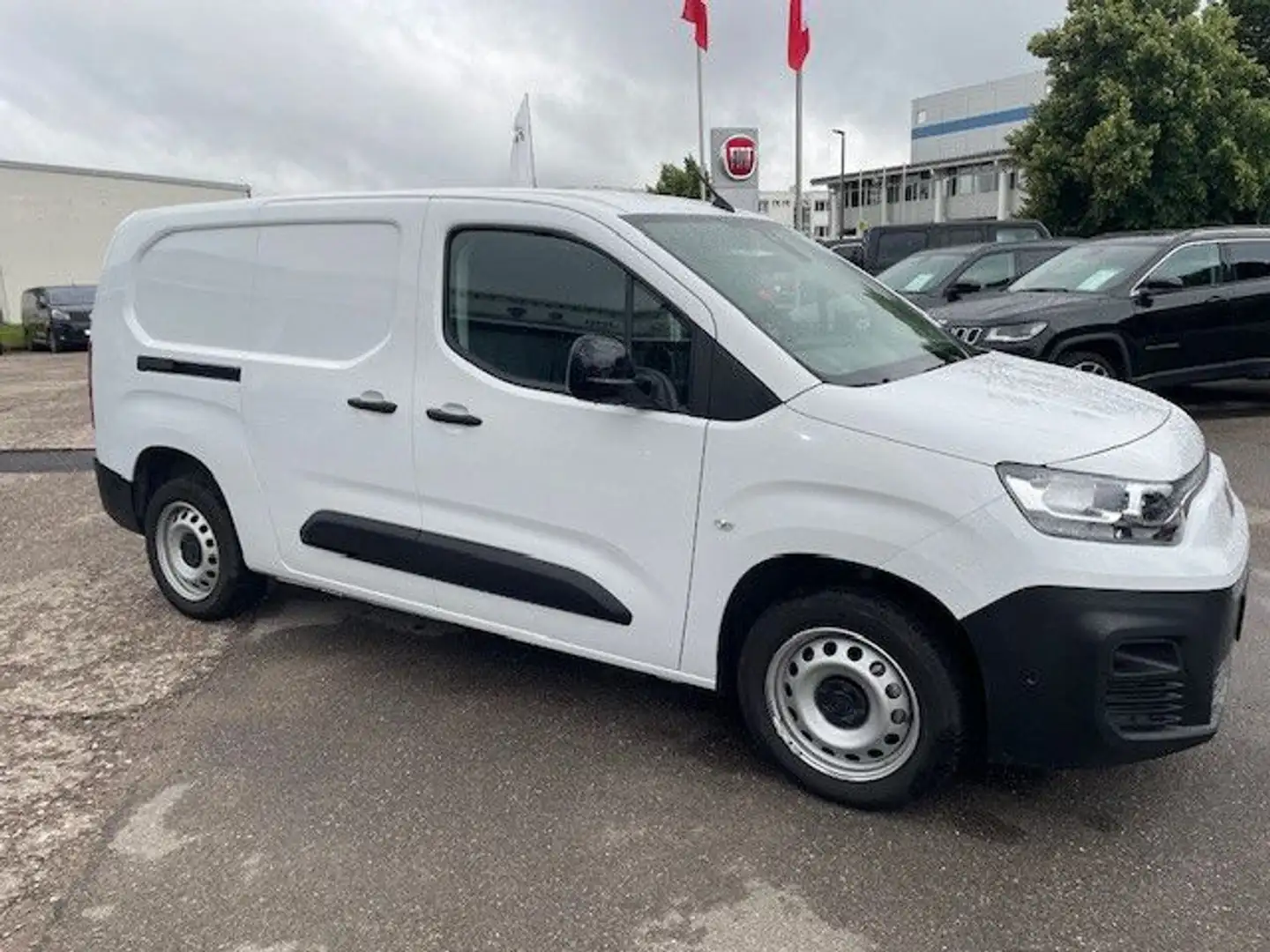 Fiat Doblo Doblò Kastenwagen L2 1.5 BlueHDi 75 kW Weiß - 2