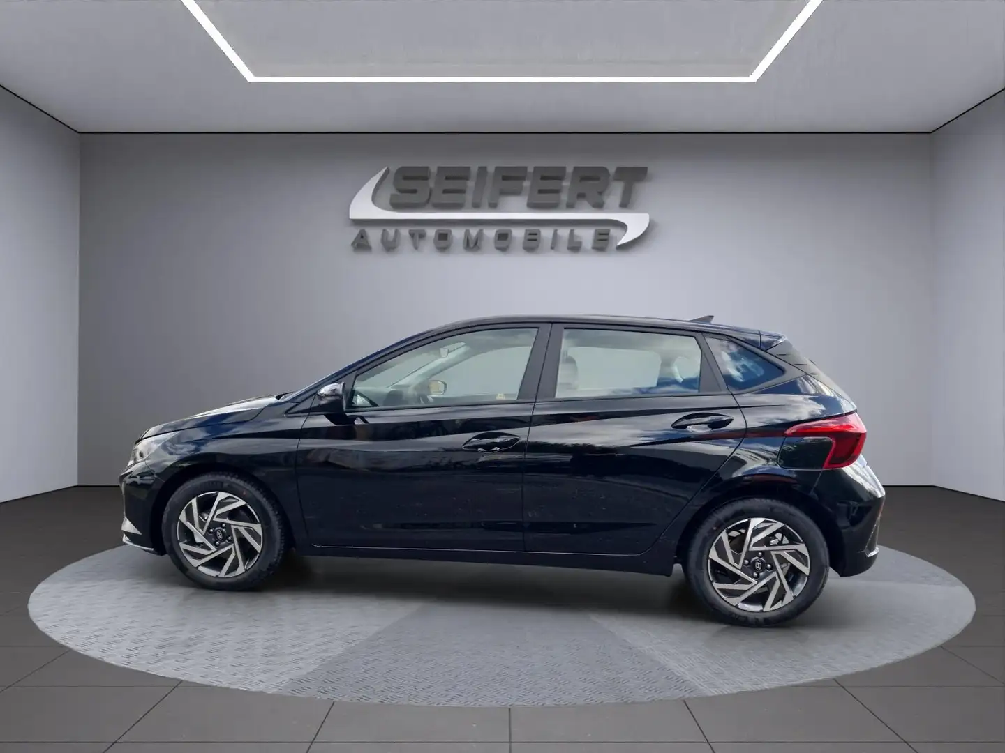 Hyundai i20 I TREND inkl. Komfort-Paket I NAVI I RFK I SHZ I Schwarz - 2
