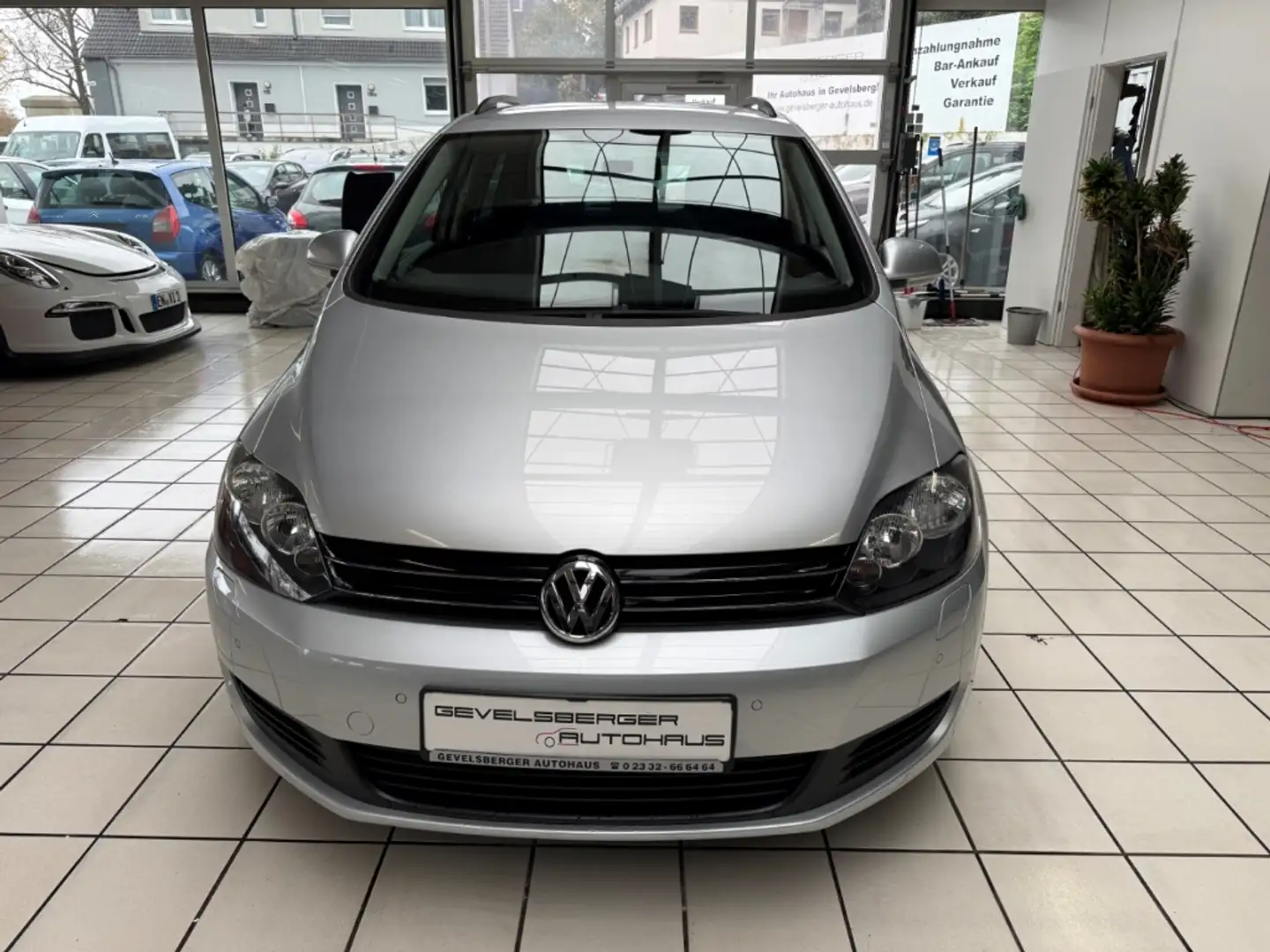 Volkswagen Golf Plus VI Comfortline *1.Hand*Scheckheft*Navi*SHZ Silber - 2