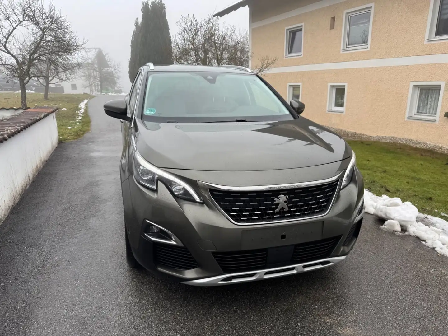 Peugeot 5008 Allure Business Grau - 1