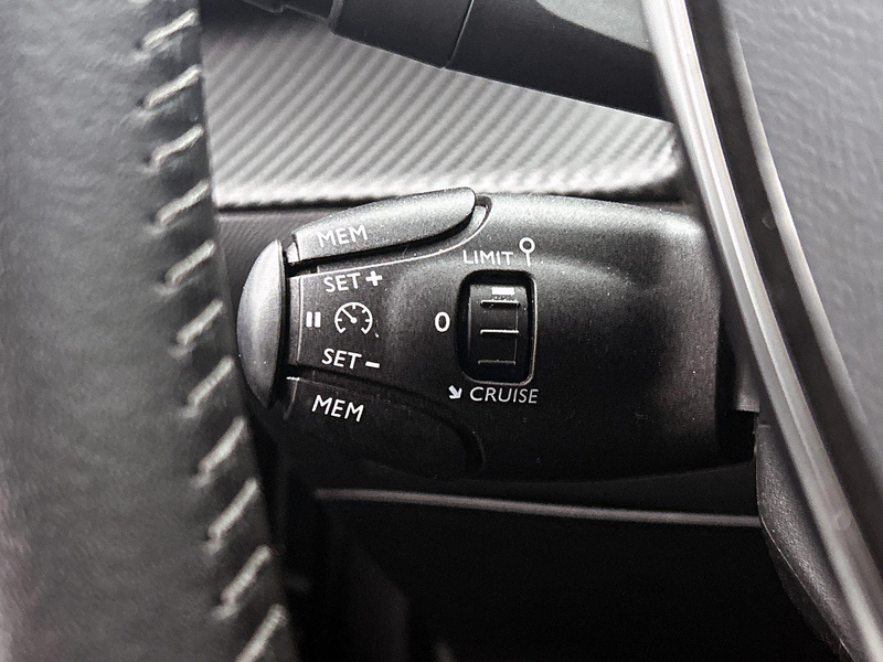 Peugeot e-2008 EV Allure Pack 50 kWh | Apple Carplay/Android Auto — photo 15