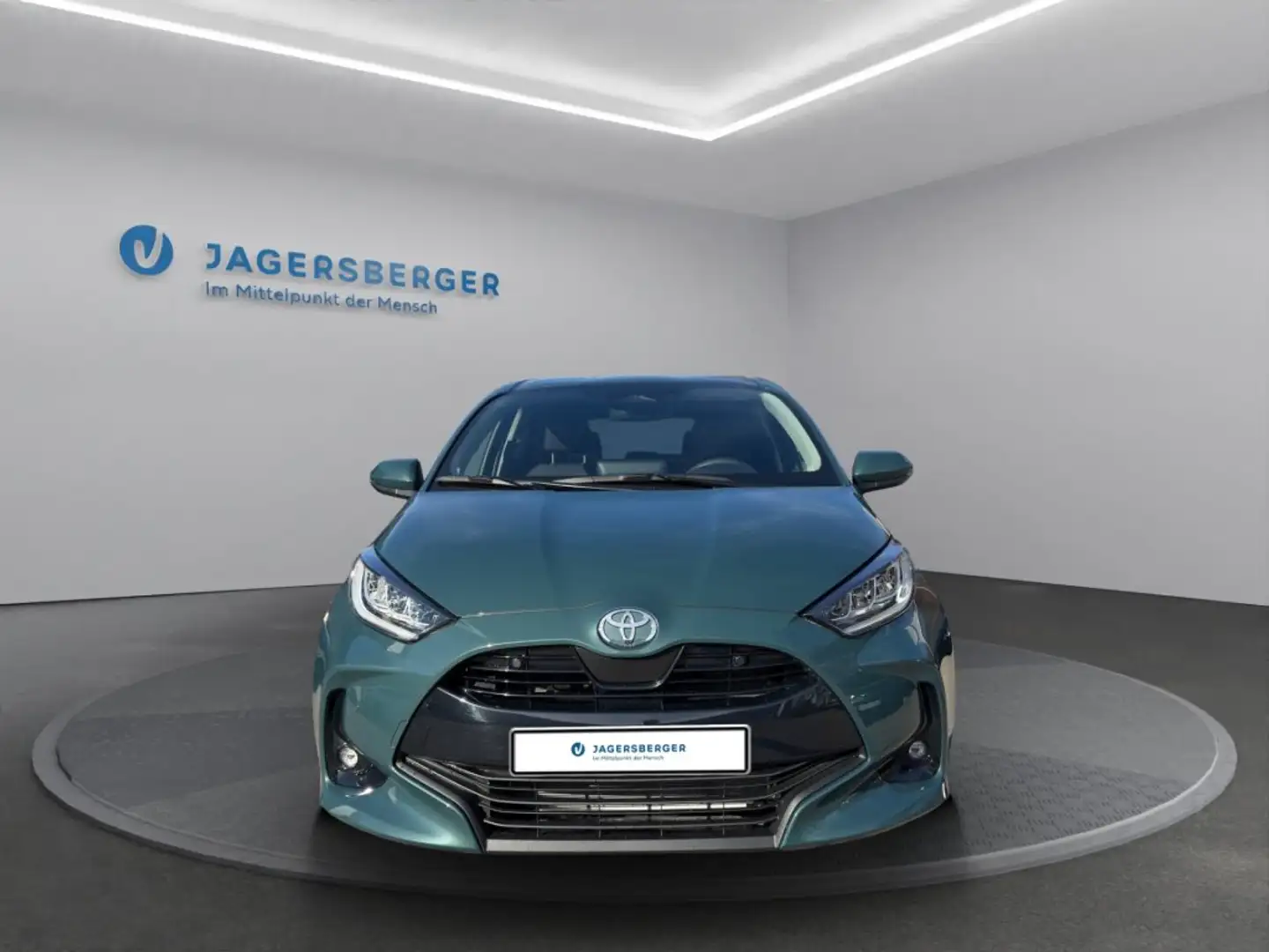 Toyota Yaris 1,5 VVT-i Hybrid Active Drive Vert - 2