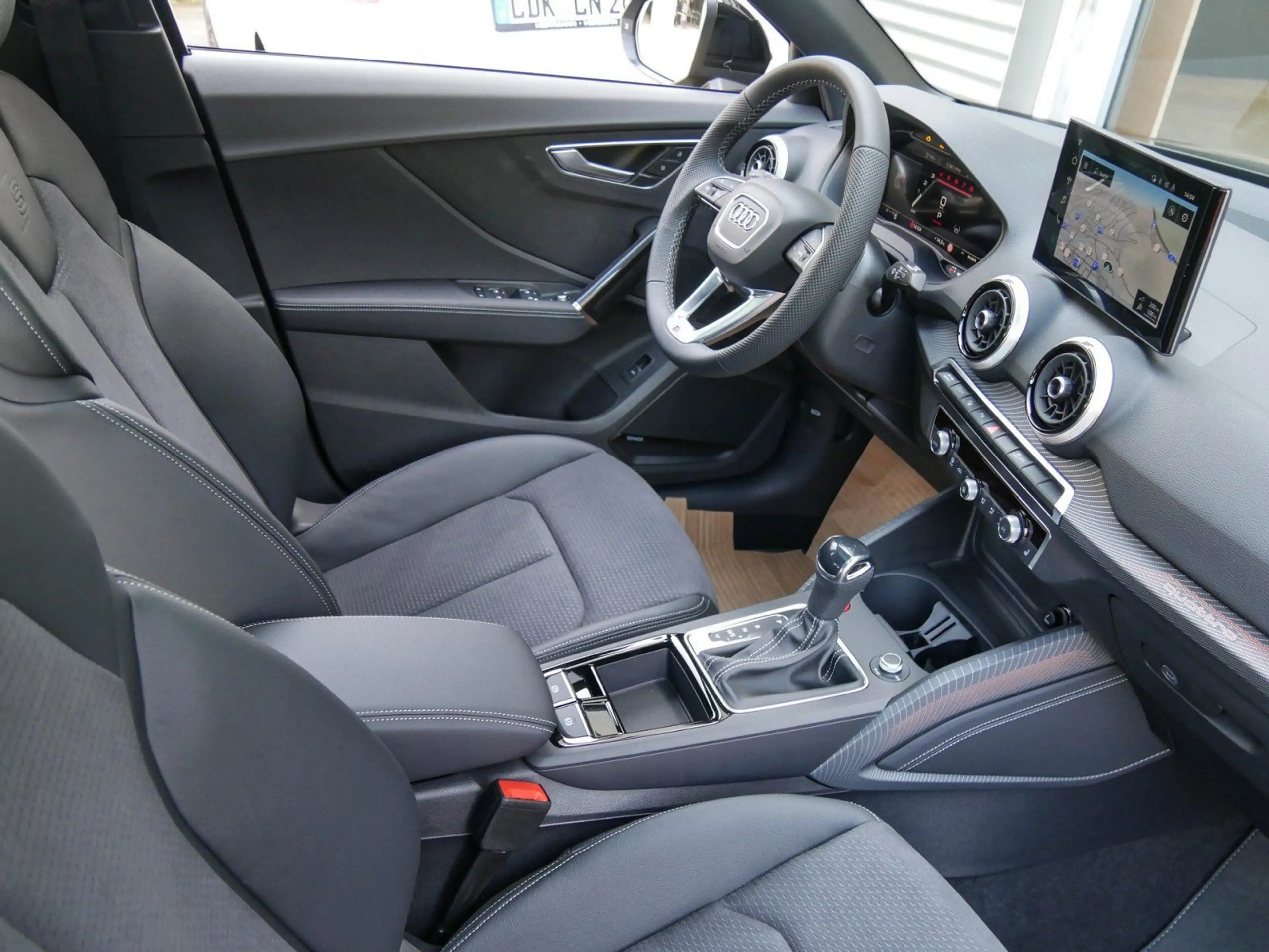 Audi SQ2 TFSI 221(300) kW(PS) S tronic — photo 4