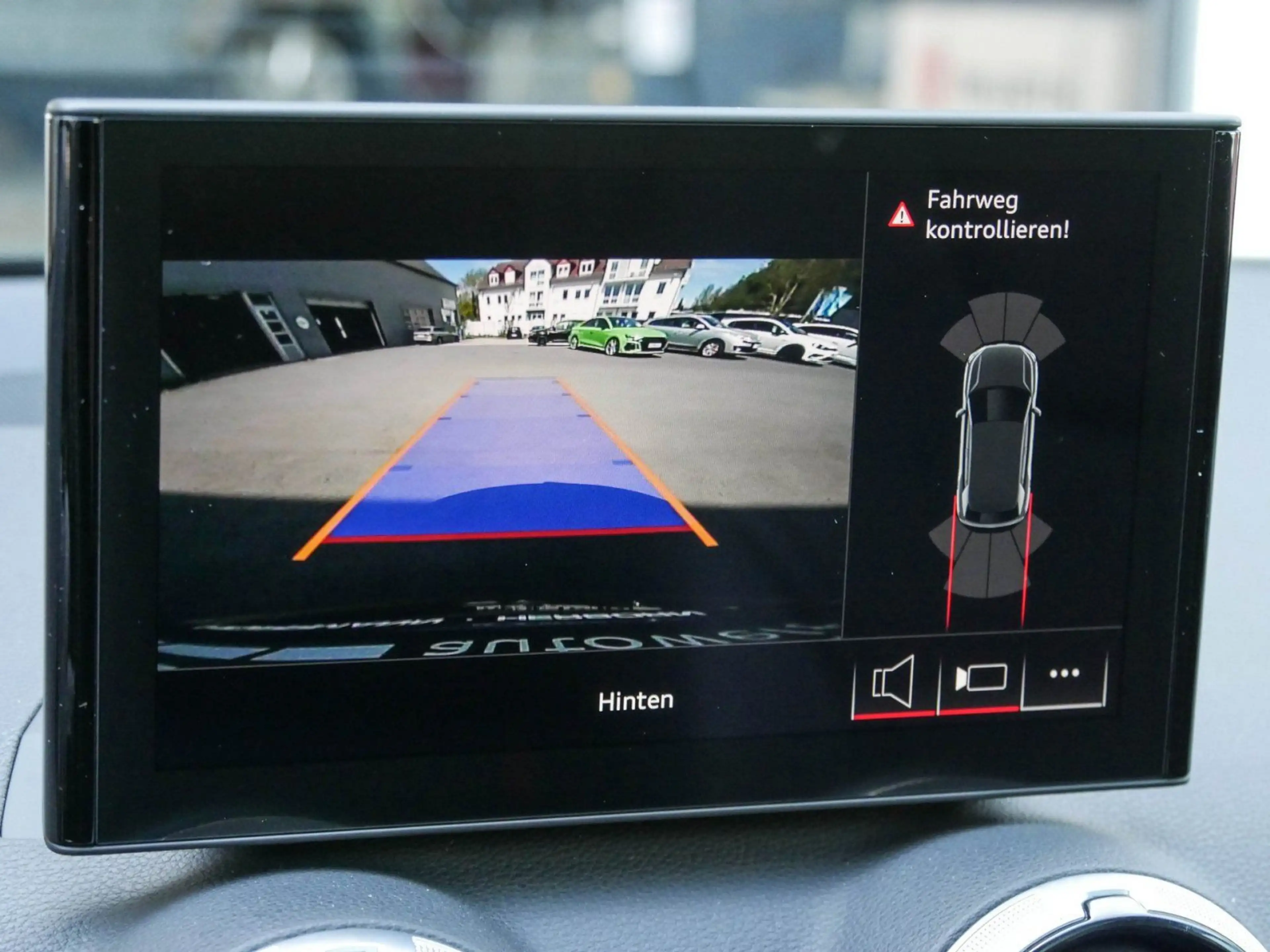 Audi SQ2 TFSI 221(300) kW(PS) S tronic — photo 13