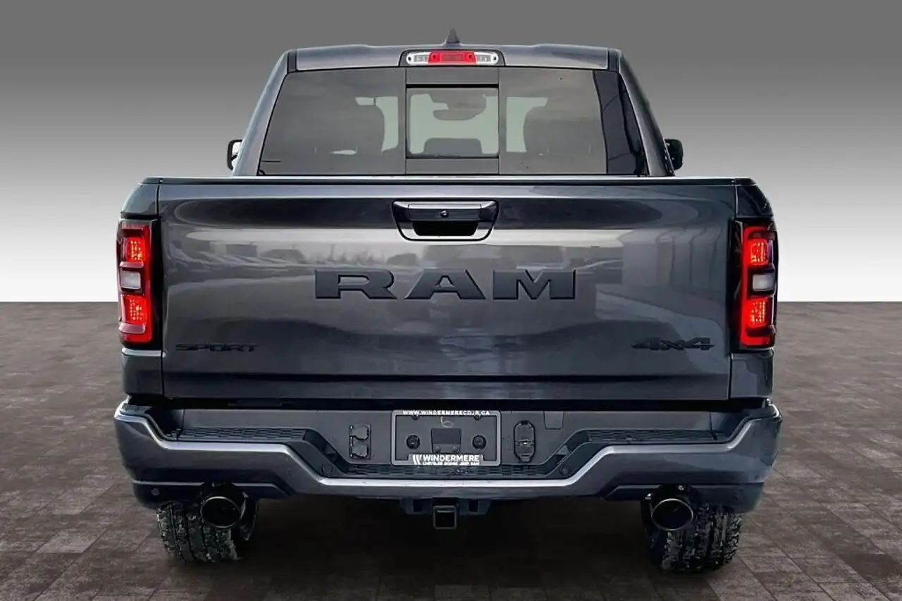 RAM 1500 снимка RAM 1500