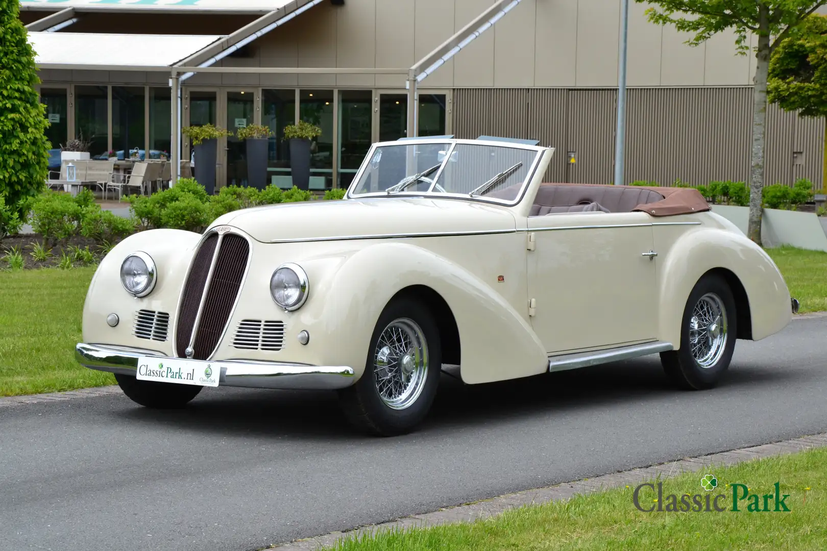 Oldtimer Delahaye 135 MS Worblaufen cabriolet Beige - 1