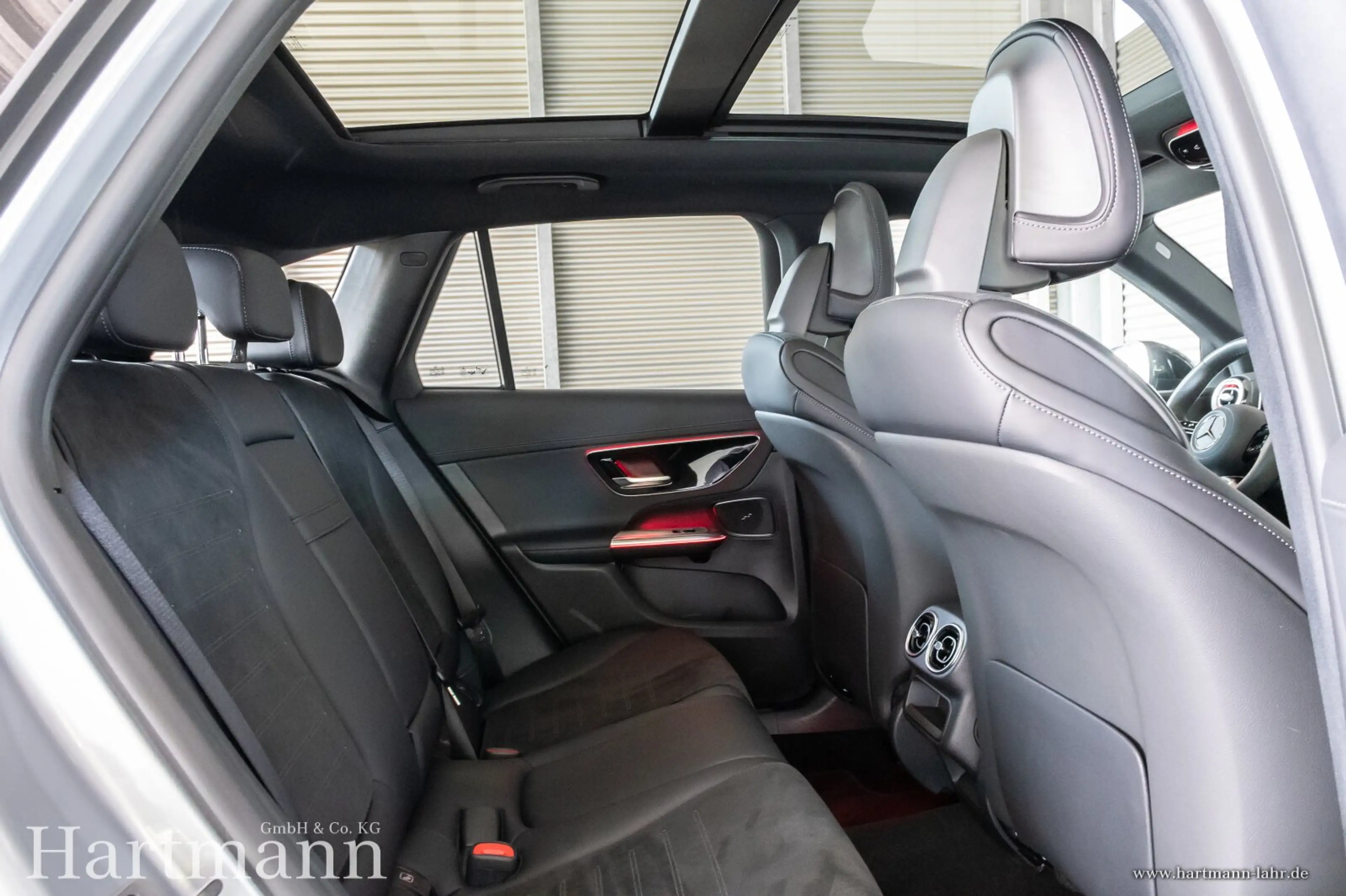 Mercedes-Benz GLC 200 GLC 200 4M AMG Night Fahrasssistenz Panorama 20" — photo 11