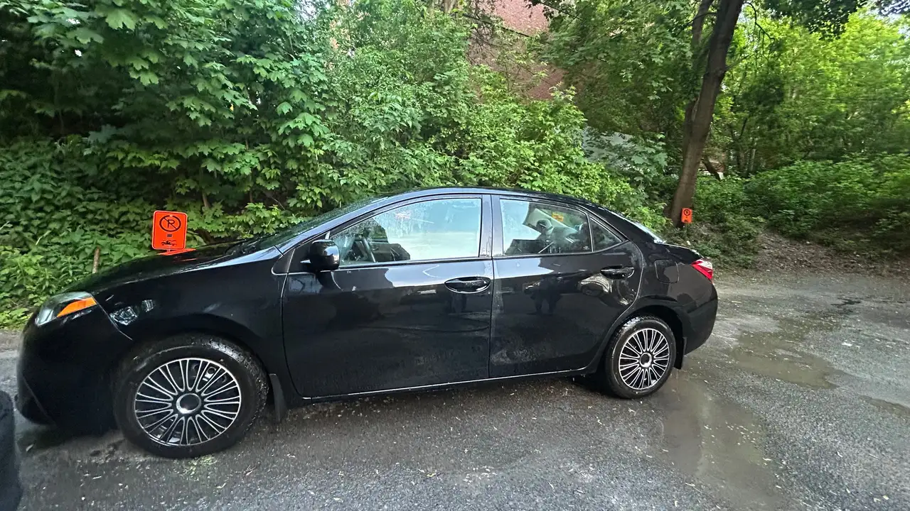 Toyota Corolla снимка Toyota Corolla