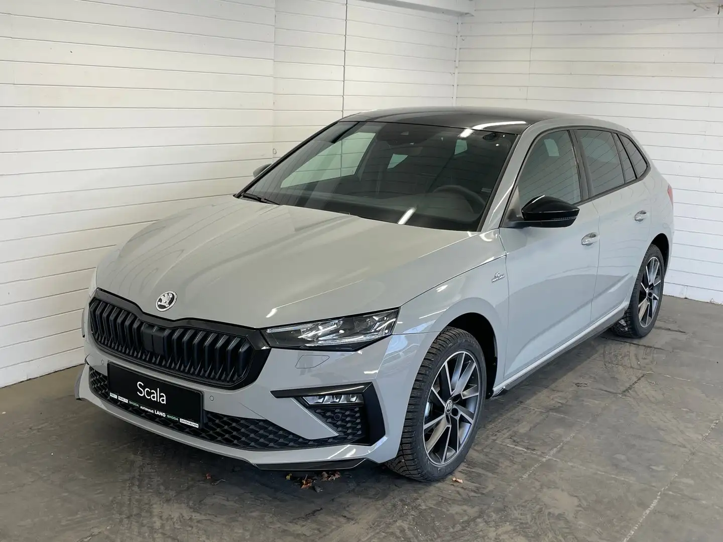 Skoda Scala Monte Carlo TSI Grau - 1