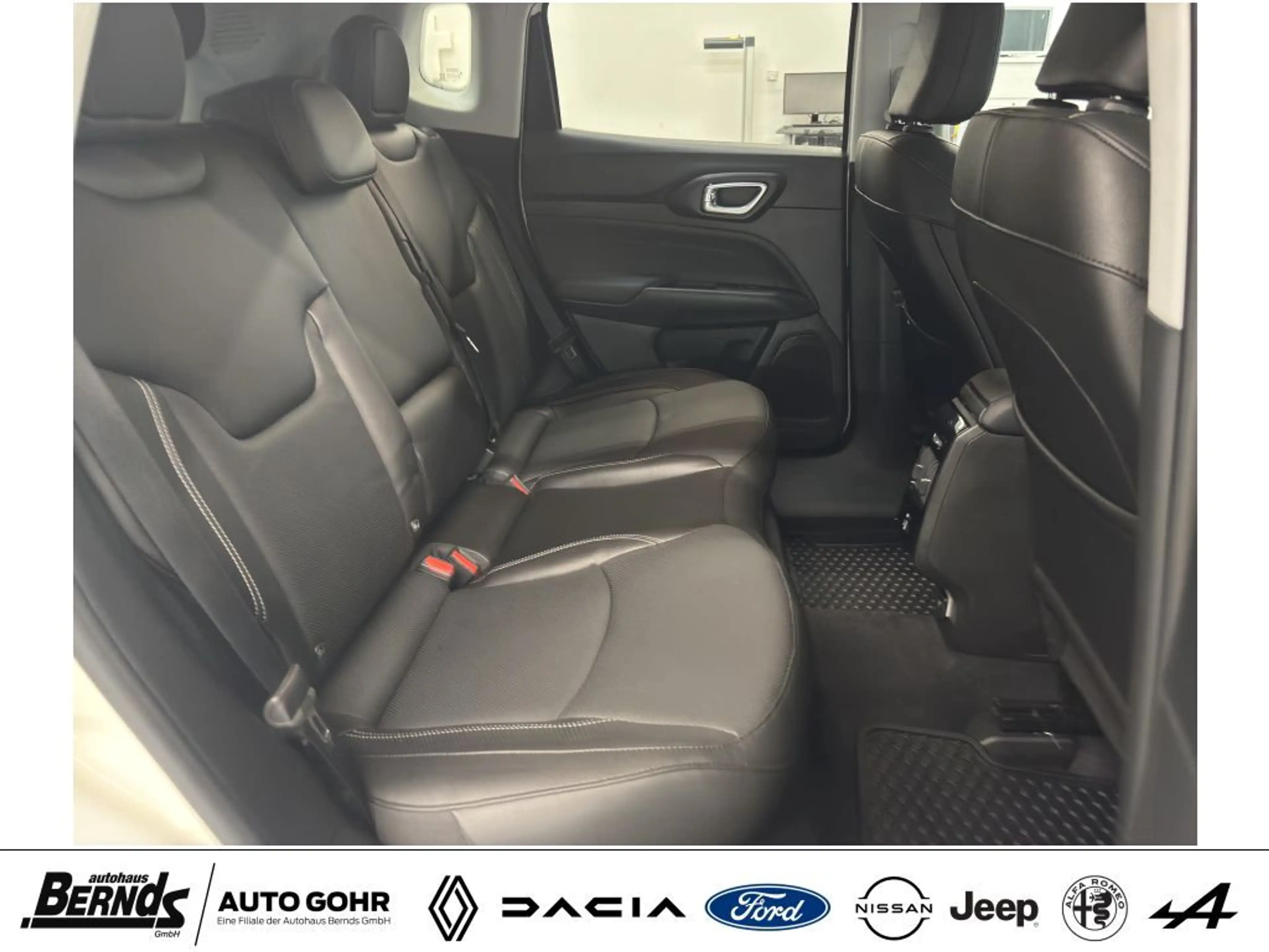 Jeep Compass 1.5 GSE T4 48V e-Hybrid Automatik S WINTER-Pkt. PD — photo 5