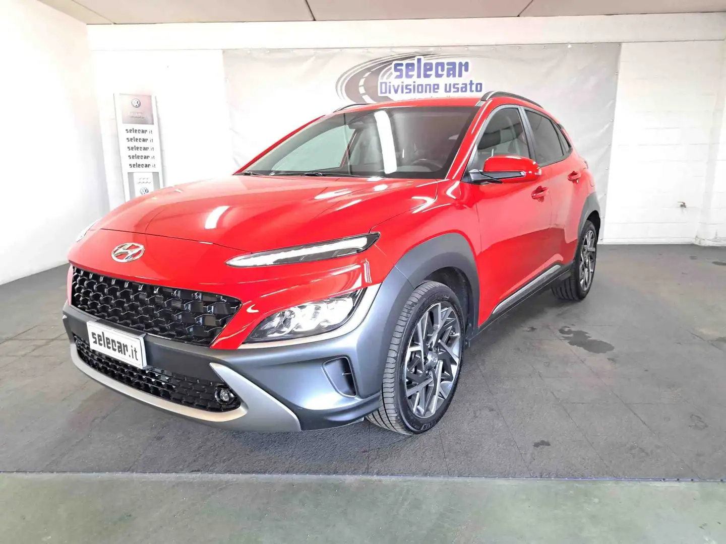 Hyundai KONA Kona 1.6 gdi hev Xtech 2wd 141cv dct Rood - 1