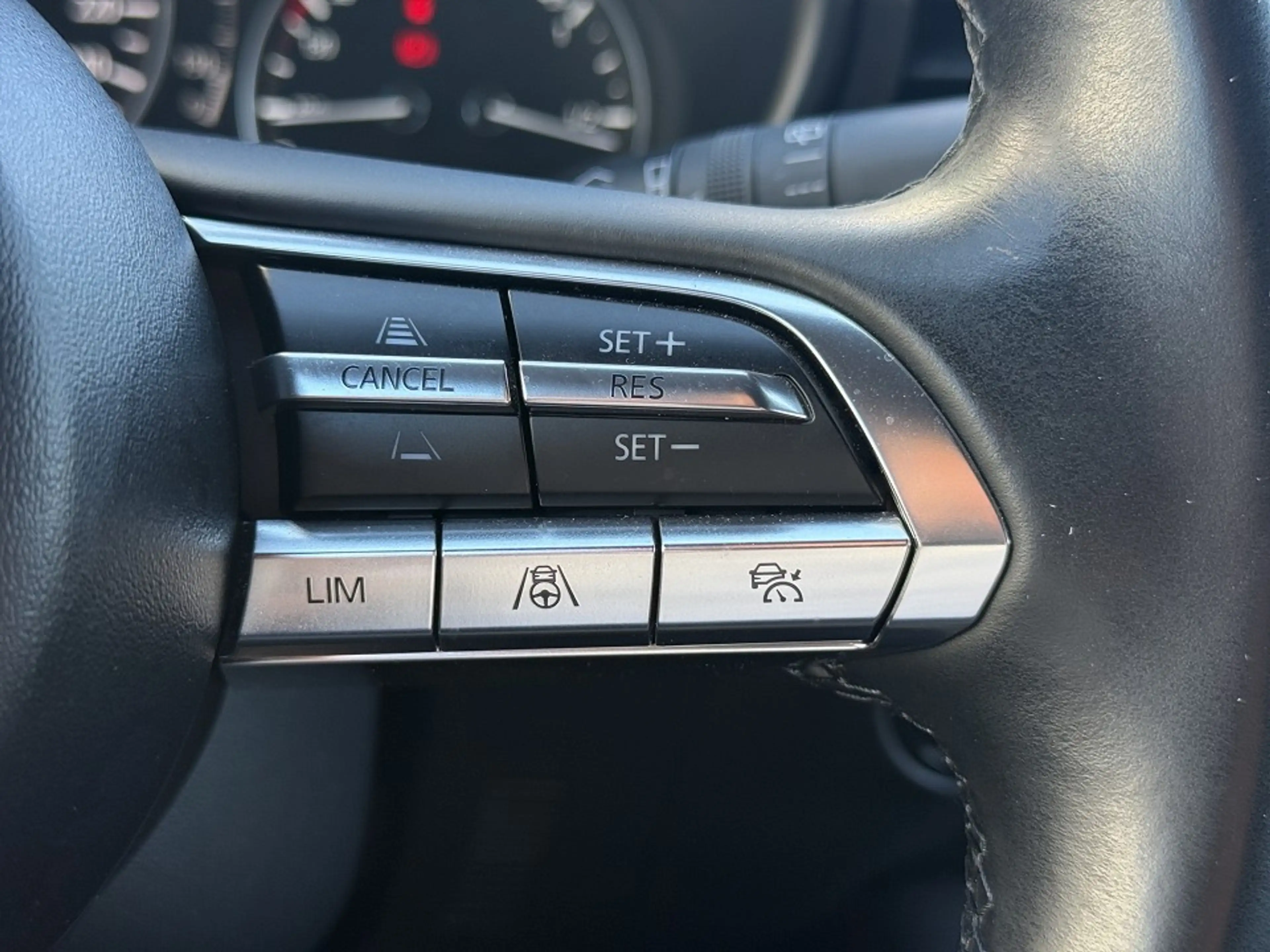 Mazda 3 X 186PS Homura PRE-P+ 360°+ACAA+BOSE+KLIMA+MRCC+NA — photo 13