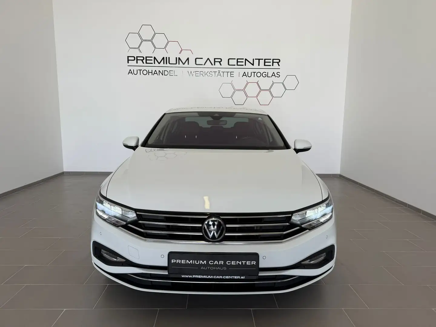 Volkswagen Passat Business 2,0 TDI DSG Voll-LED, Navi, Touch, Sitzhz Bianco - 2
