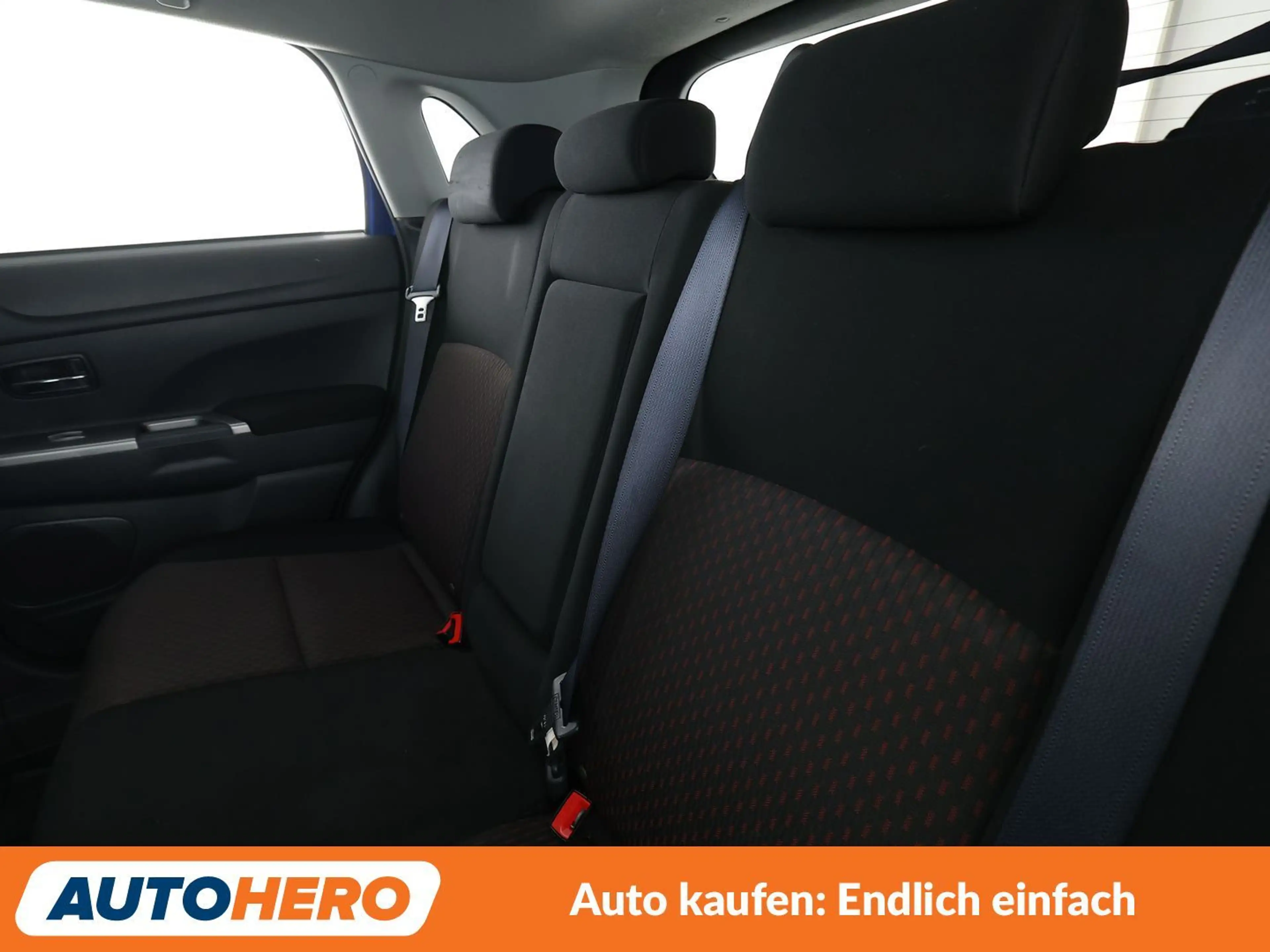 Mitsubishi ASX 1.6 Edition 100+ 2WD *NAVI*XENON*CAM*TEMPO*SHZ* — photo 14