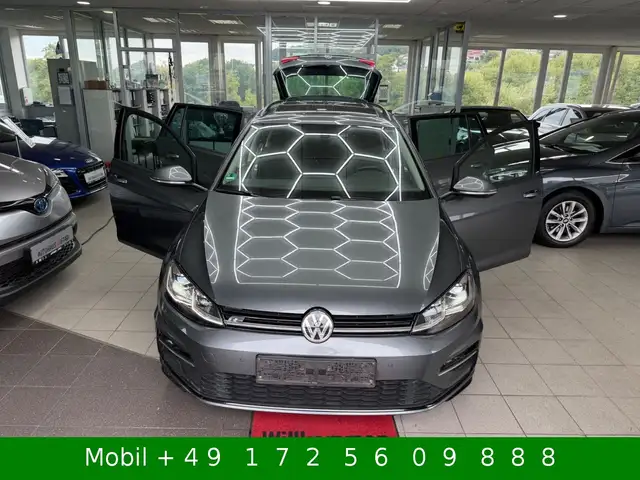 Volkswagen Golf view 4