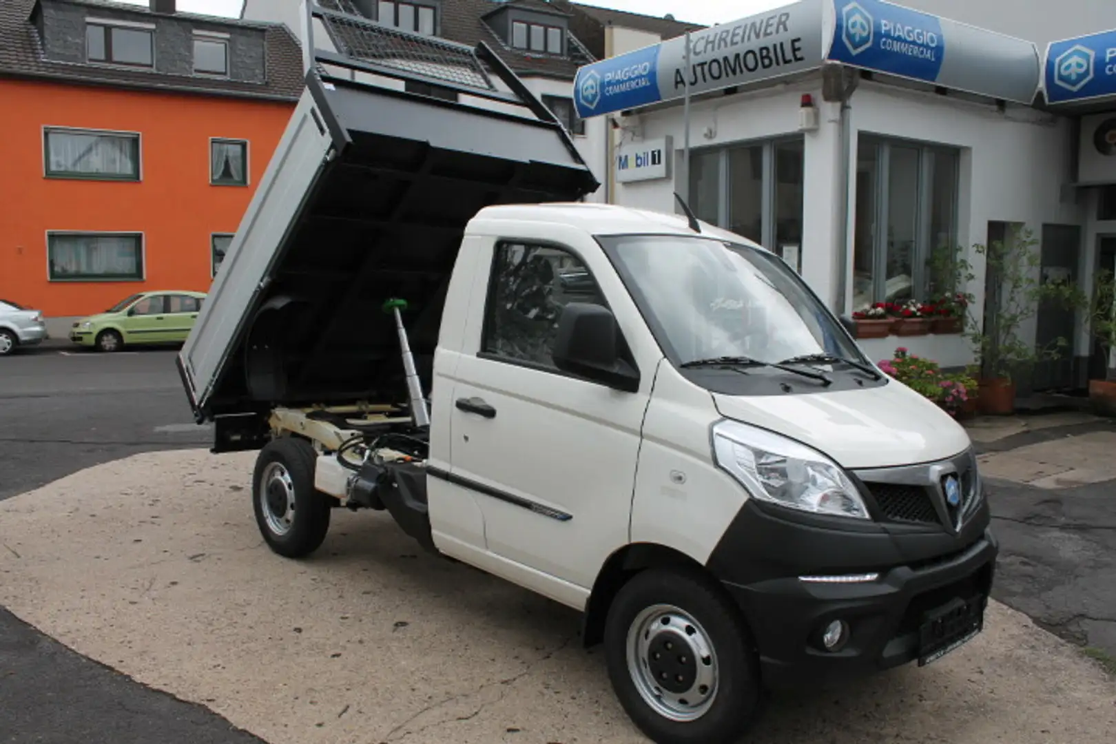Piaggio Porter NP6 Kipper 220 PRO HD Sofort !!! Blanc - 2