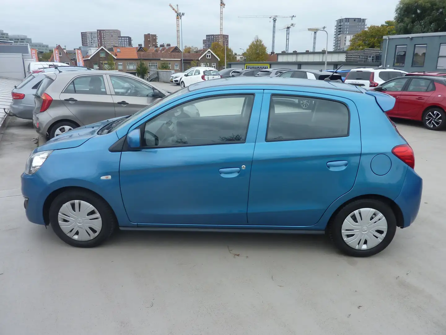 Mitsubishi Space Star 1.0 Cool+ Blauw - 2