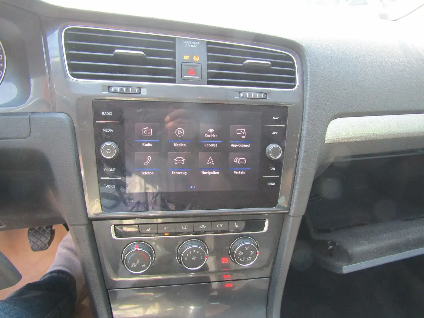 Volkswagen Golf VII Variant Trendline TÜV 10/2025 Silber - 2