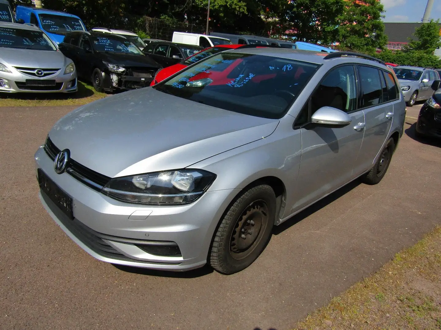 Volkswagen Golf VII Variant Trendline TÜV 10/2025 Silber - 1