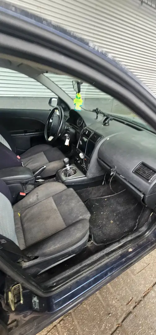 Ford Mondeo Mondeo 1.8-16V Collection Blauw - 1