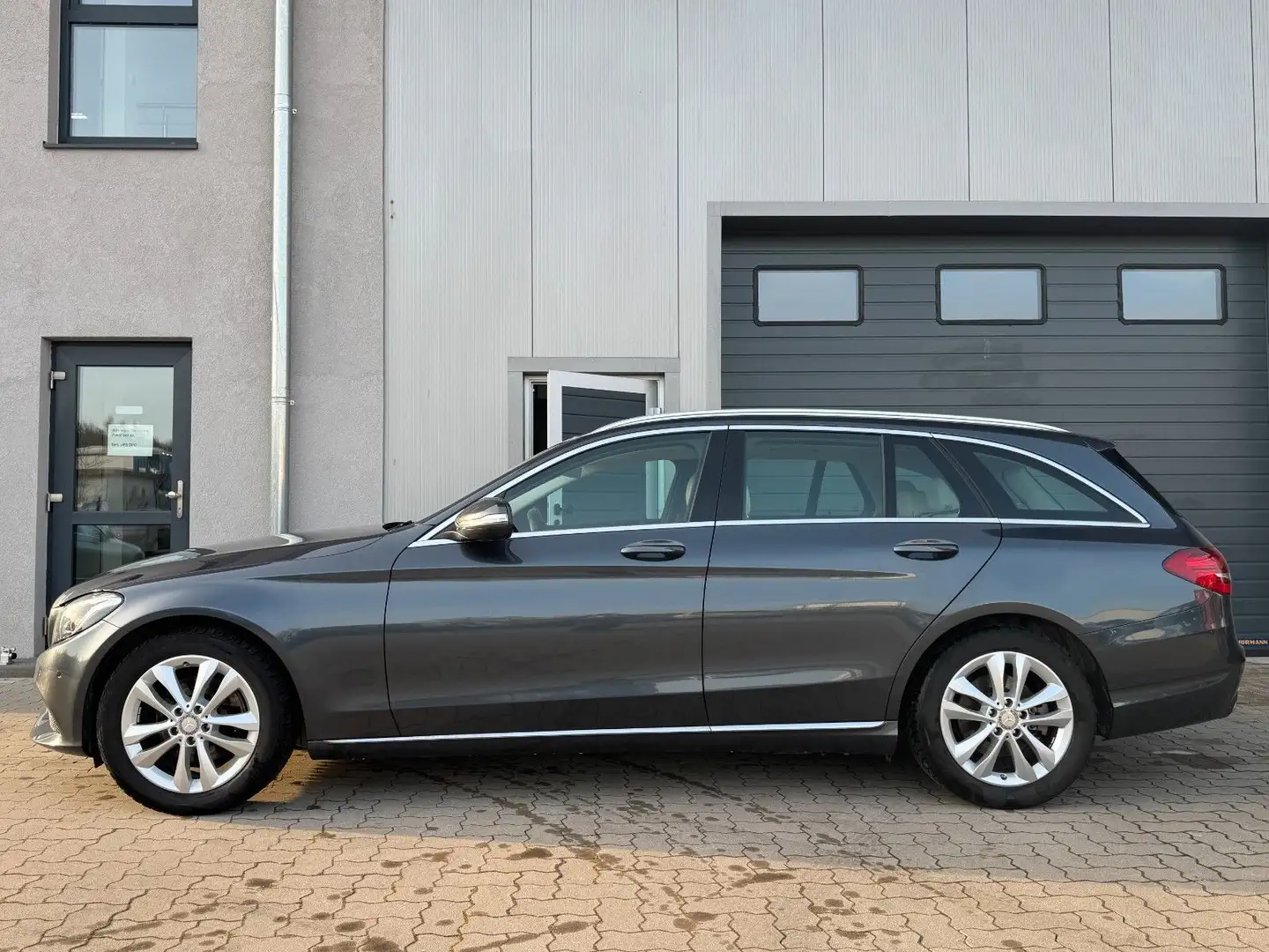 Mercedes-Benz C 220 d T BlueTec Avantgarde/PANO/NAVI/LED Grau - 2