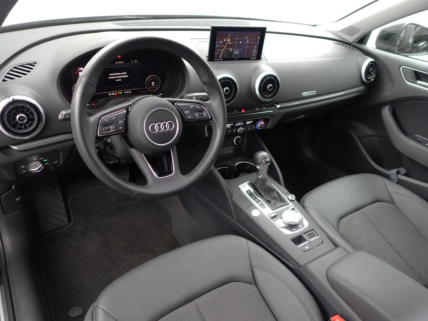 Audi A3 Limousine 30 TFSI Pro Line S Aut- Virtual Cockpit, Zwart - 2